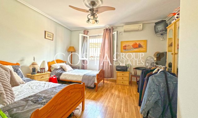 Resale - Villa -
Torrevieja - Los Balcones