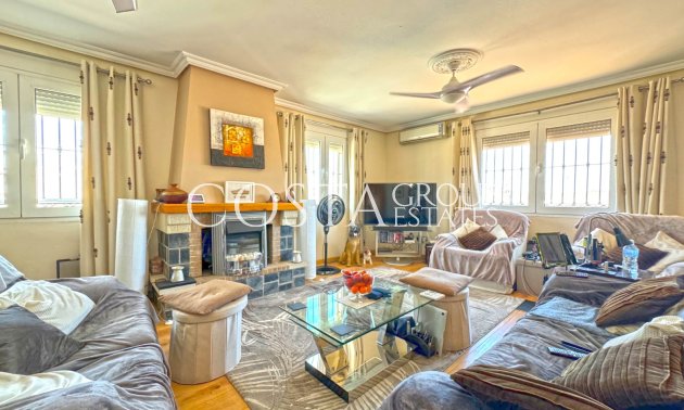 Resale - Villa -
Torrevieja - Los Balcones