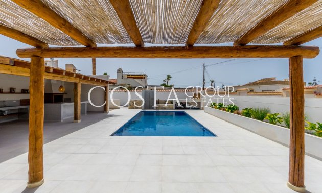 Odsprzedaż - Willa -
Torrevieja - Torreta Florida