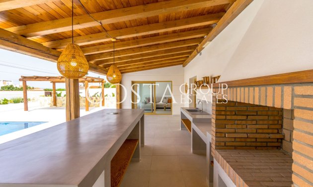 Odsprzedaż - Willa -
Torrevieja - Torreta Florida