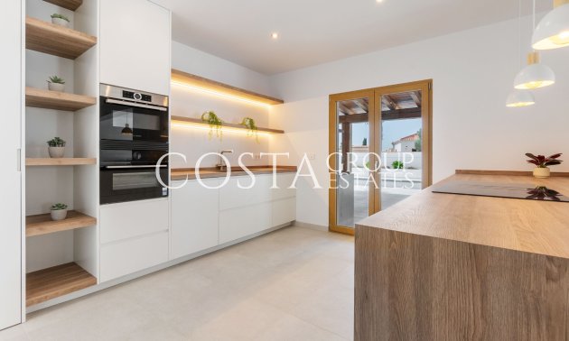 Odsprzedaż - Willa -
Torrevieja - Torreta Florida