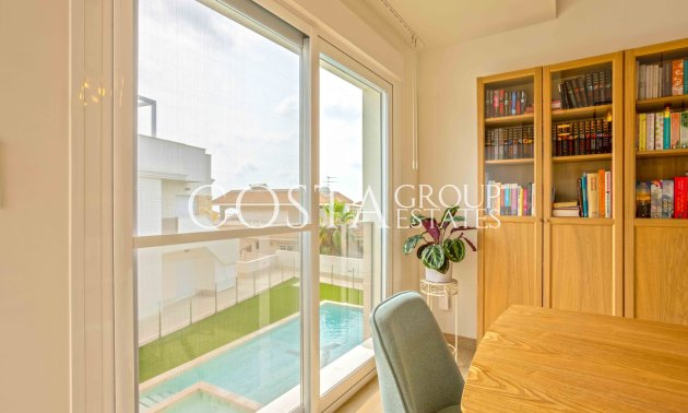 Resale - Apartments -
Orihuela Costa - Villamartín