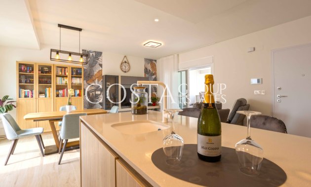 Resale - Apartments -
Orihuela Costa - Villamartín