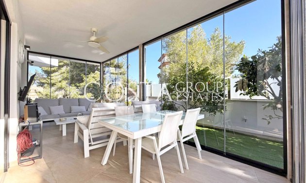 Resale - Villa -
Orihuela Costa - Villamartín