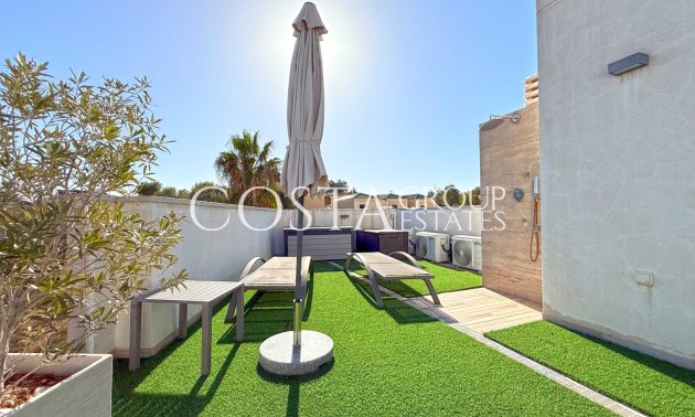 Resale - Villa -
Orihuela Costa - Villamartín