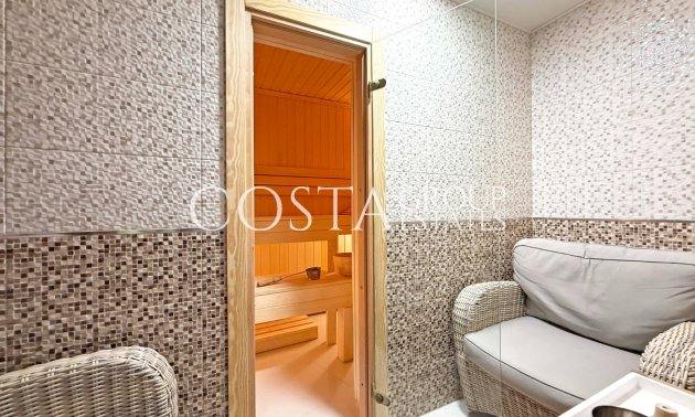 Resale - Villa -
Orihuela Costa - Villamartín