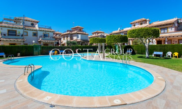 Wiederverkauf - House -
Orihuela Costa