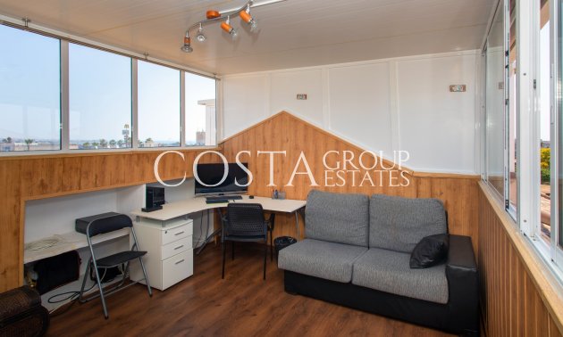 Wiederverkauf - House -
Orihuela Costa