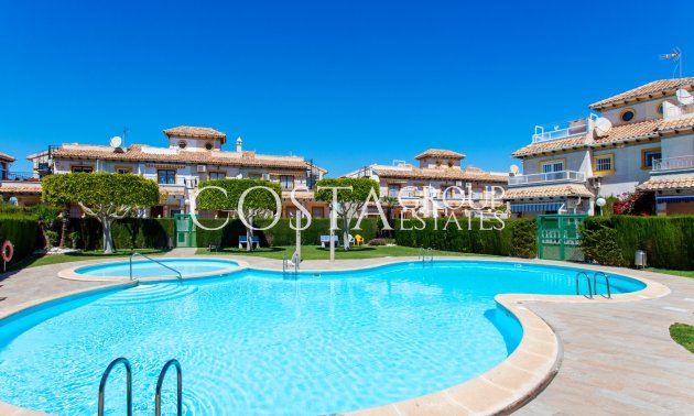 Wiederverkauf - House -
Orihuela Costa