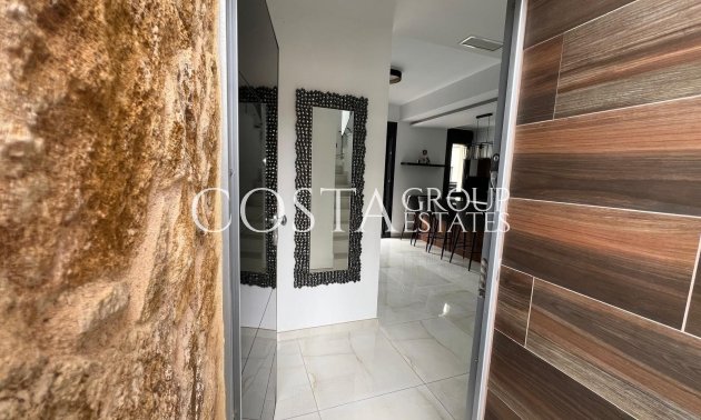 Resale - Villa -
Orihuela Costa - Lomas De Cabo Roig