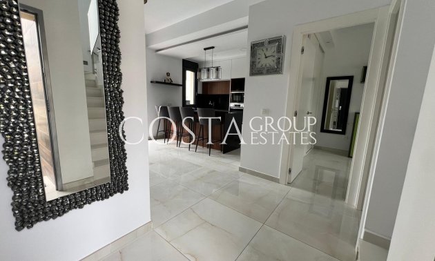 Resale - Villa -
Orihuela Costa - Lomas De Cabo Roig