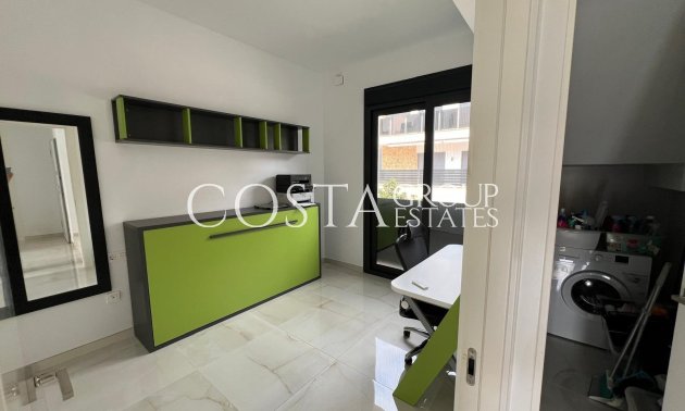 Resale - Villa -
Orihuela Costa - Lomas De Cabo Roig