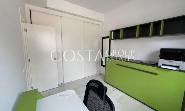 Resale - Villa -
Orihuela Costa - Lomas De Cabo Roig