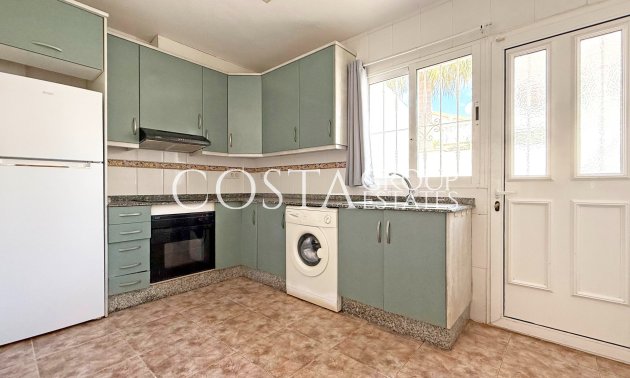 Resale - Villa -
Orihuela Costa - Los Altos