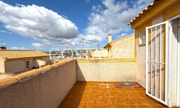 Resale - Villa -
Orihuela Costa - Los Altos
