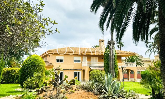 Herverkoop - Villa -
Cartagena - La Manga del Mar Menor