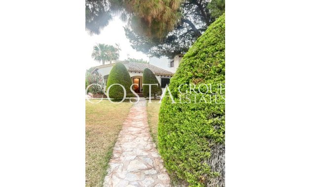 Wiederverkauf - Villa -
Orihuela Costa - Punta Prima