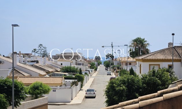 Resale - House -
Torre de la Horadada