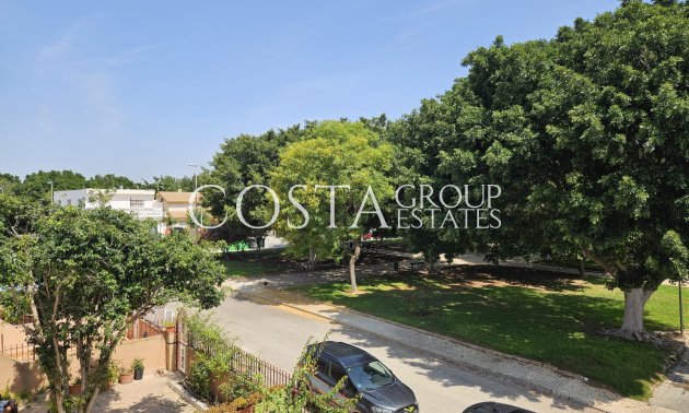 Resale - House -
Torre de la Horadada