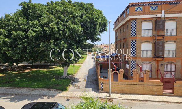 Resale - House -
Torre de la Horadada