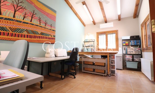 Wiederverkauf - Villa -
Catral