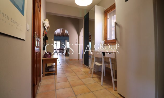 Wiederverkauf - Villa -
Catral