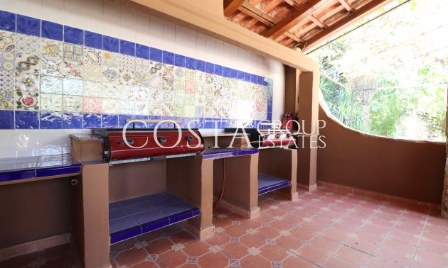 Wiederverkauf - Villa -
Catral