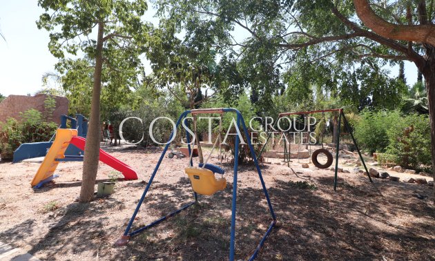 Wiederverkauf - Villa -
Catral