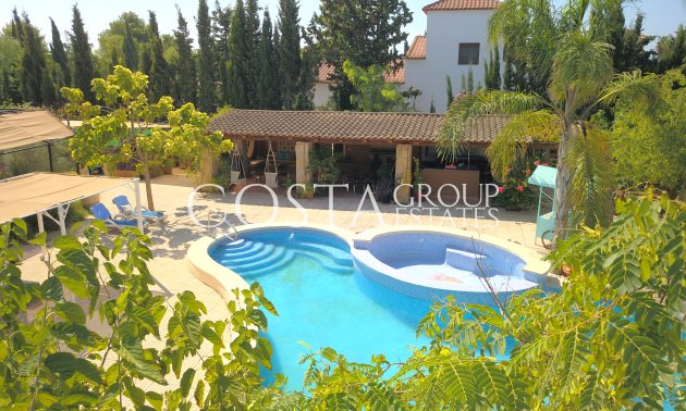 Wiederverkauf - Villa -
Catral