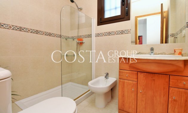 Odsprzedaż - Willa -
Villamartín - PAU 8