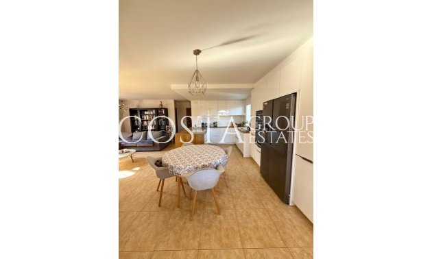 Herverkoop - Villa -
Orihuela Costa