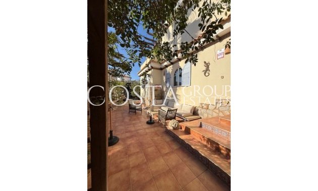 Herverkoop - Villa -
Orihuela Costa