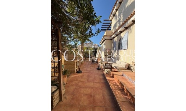 Herverkoop - Villa -
Orihuela Costa