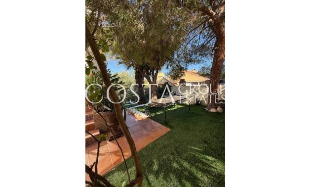 Herverkoop - Villa -
Orihuela Costa