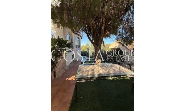 Herverkoop - Villa -
Orihuela Costa