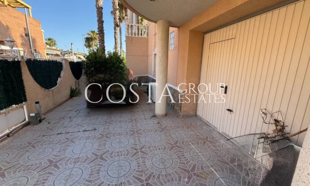 Herverkoop - Villa -
Benferri