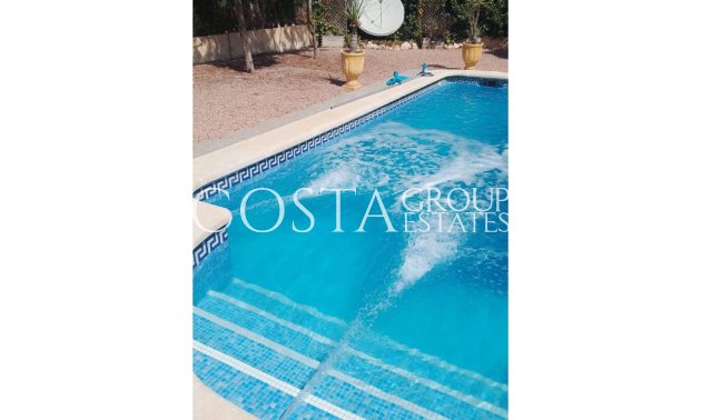 Herverkoop - Villa -
Benferri