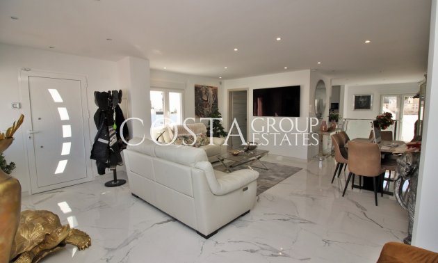 Wiederverkauf - Villa -
Villamartín