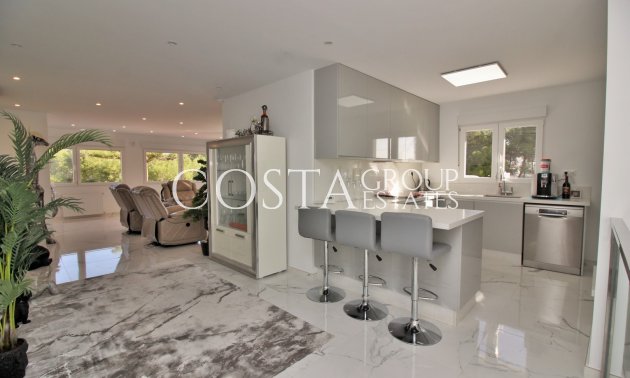 Wiederverkauf - Villa -
Villamartín