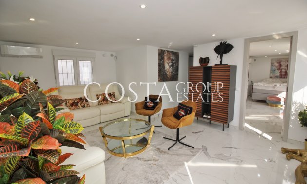 Wiederverkauf - Villa -
Villamartín