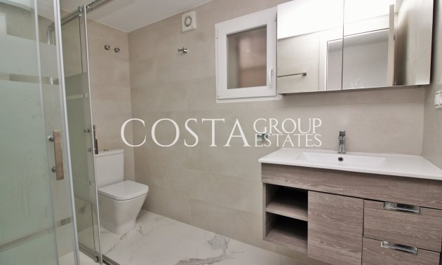 Wiederverkauf - Villa -
Villamartín