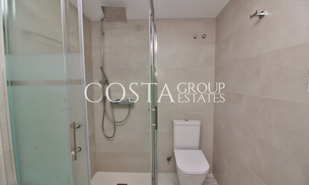 Wiederverkauf - Villa -
Villamartín