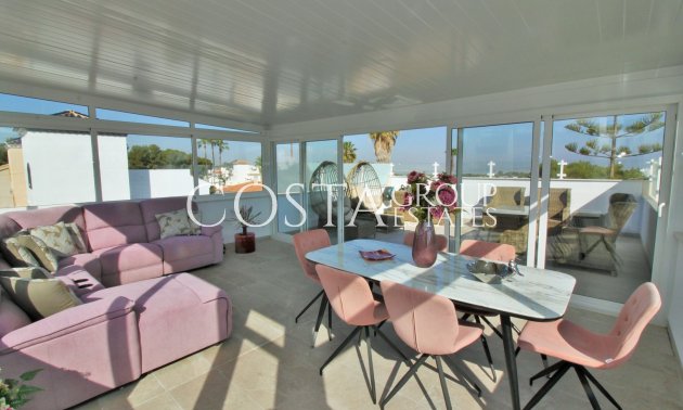 Wiederverkauf - Villa -
Villamartín