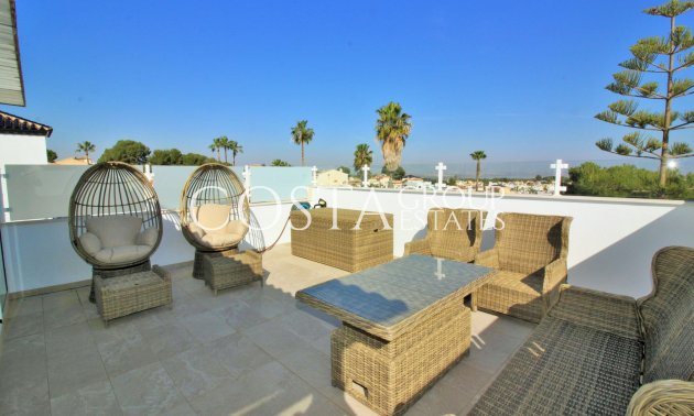 Wiederverkauf - Villa -
Villamartín