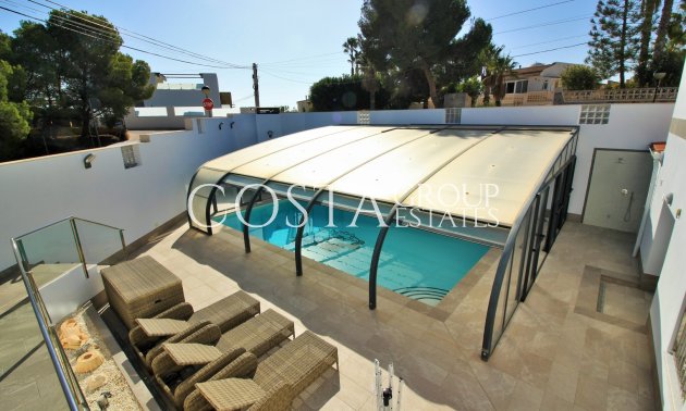 Wiederverkauf - Villa -
Villamartín