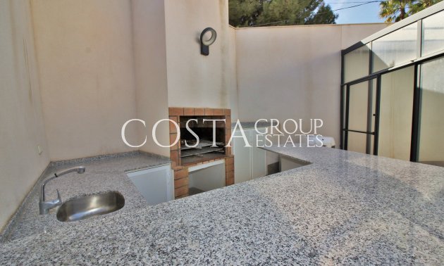 Wiederverkauf - Villa -
Villamartín