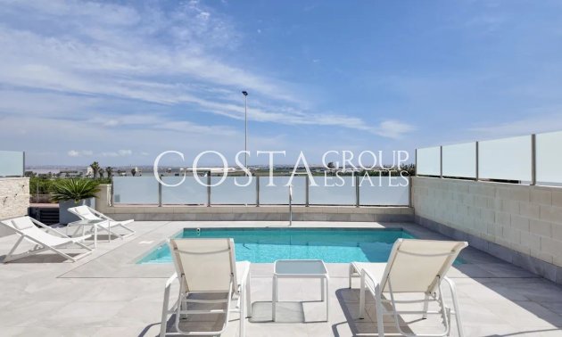 Herverkoop - Villa -
Torrevieja - Los Balcones