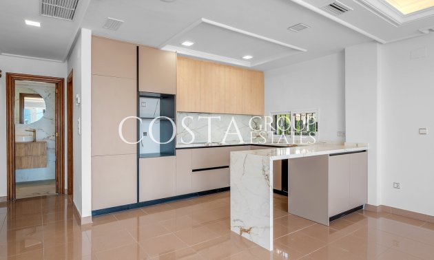 Resale - Villa -
Torrevieja