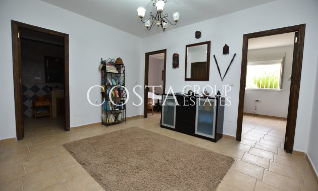 Resale - Villa -
Algorfa - Montemar