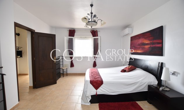 Resale - Villa -
Algorfa - Montemar